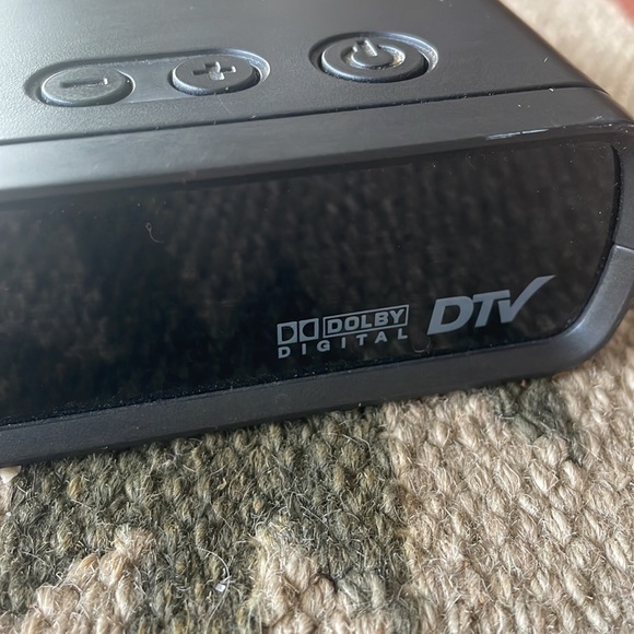 Digital Stream Dolby Digital DTV Converter Box - Picture 3 of 4